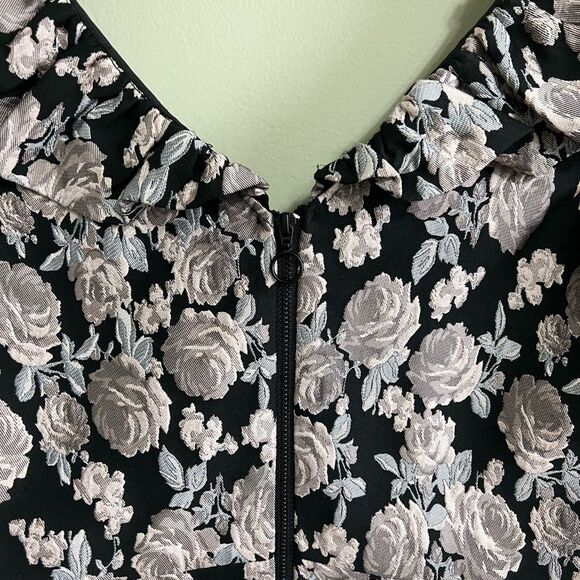 free people Saylor classic fit v neckfloral mini Dress size small - Picture 5 of 8